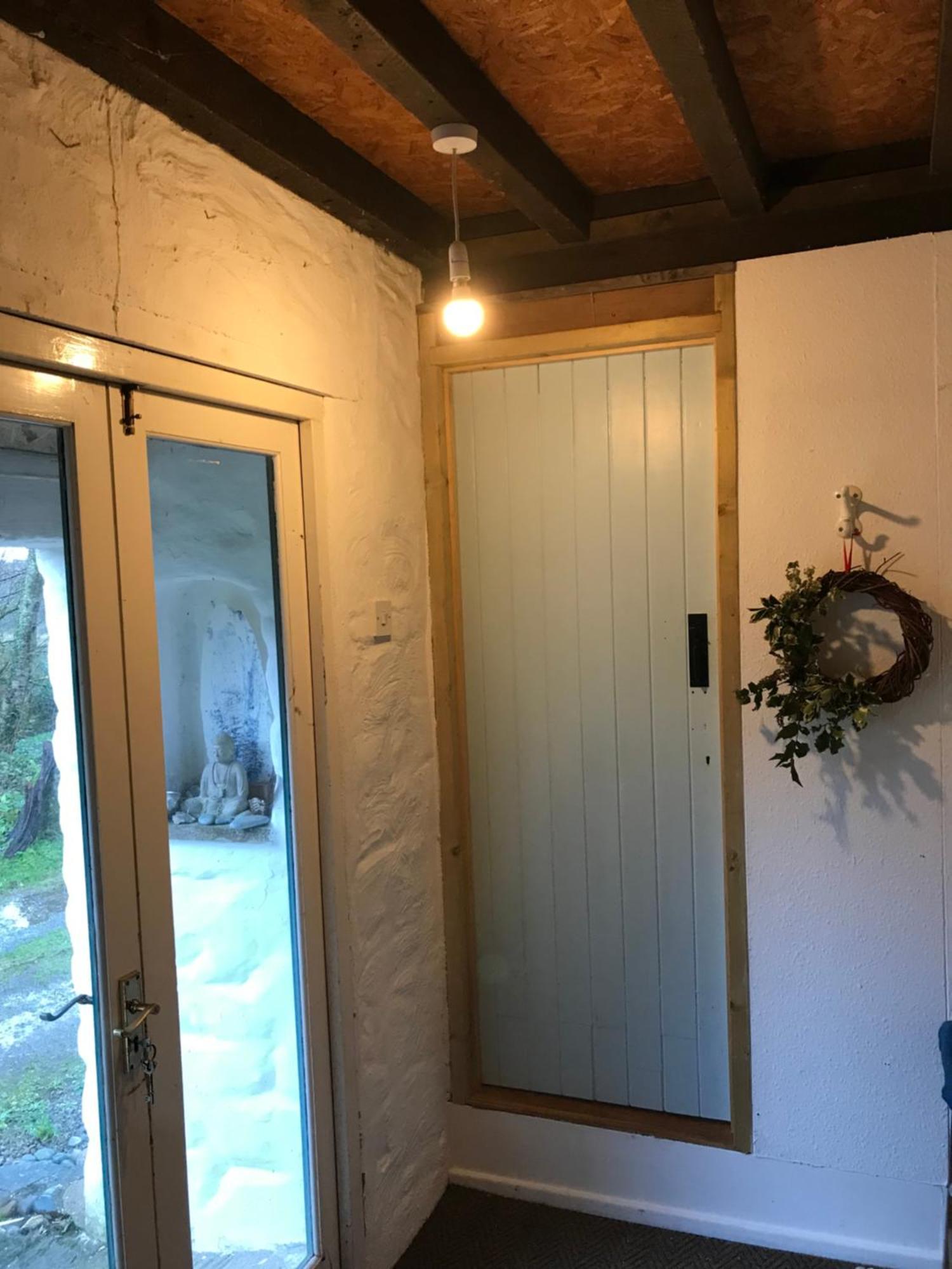 Tiny Cosy Snug Apartment Manorowen Exterior photo