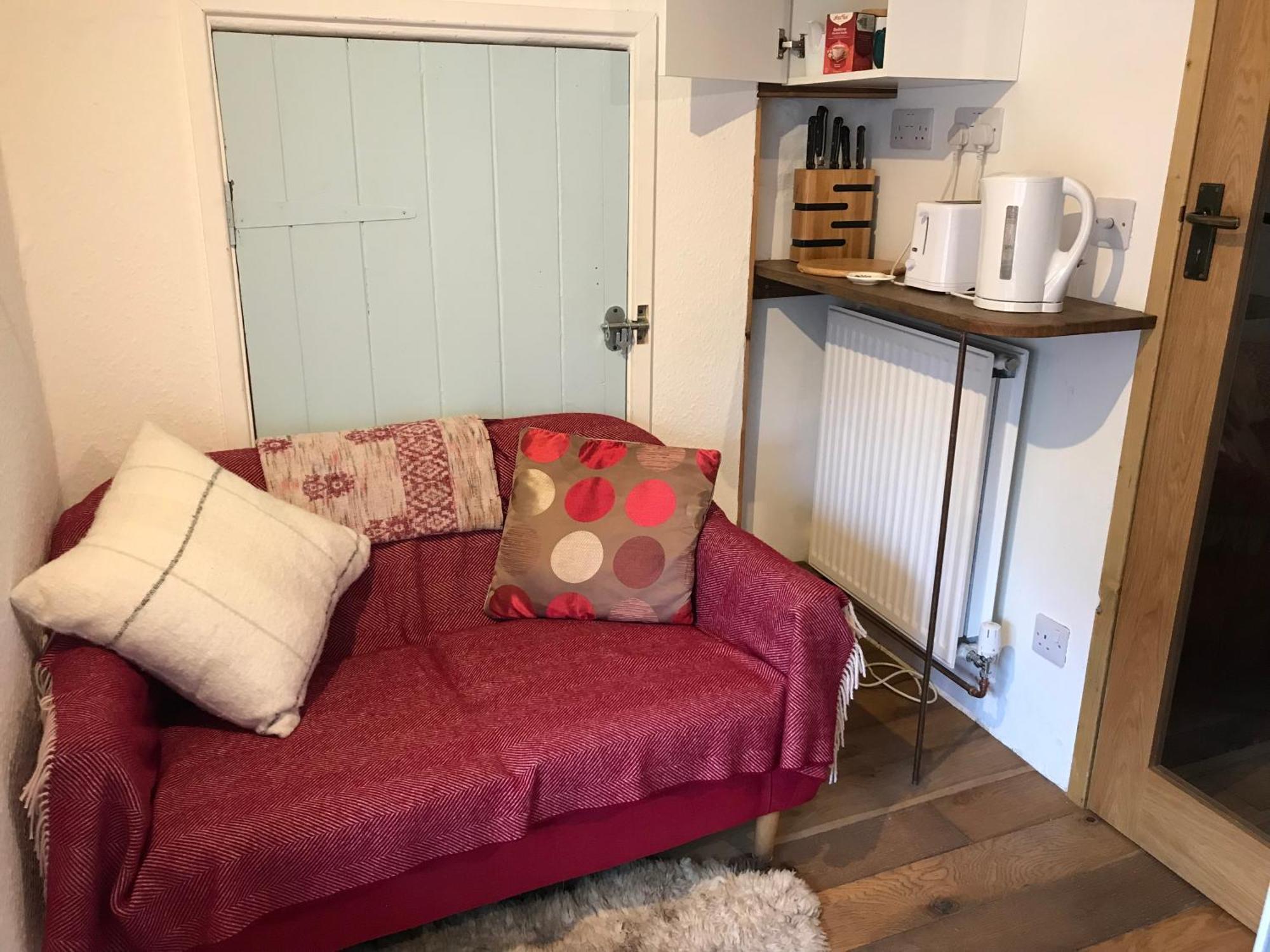 Tiny Cosy Snug Apartment Manorowen Exterior photo